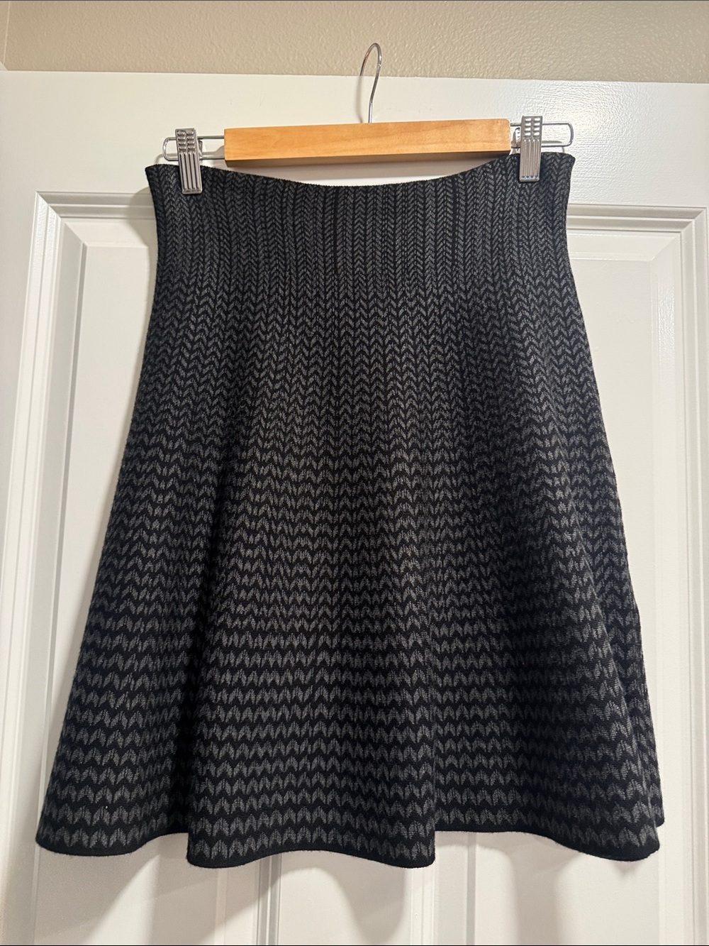 Max Studio Black and Gray Knit Skater Skirt